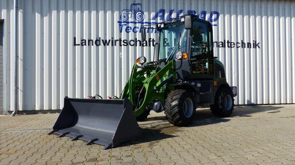 Radlader Wolf WL80 mit Euro 5 Motor