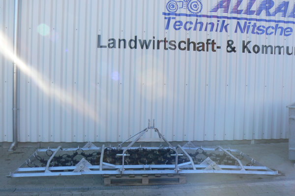 Wiesenschleppe 400cm verzinkt hydraulisch klappbar