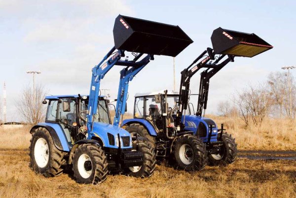 Frontlader Agromasz L-106 A New Holland T 6010