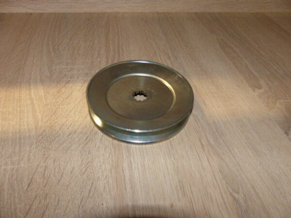 Riemenscheibe Antrieb Anbaugeräte P70