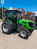 Allrad-Traktor MK-3050K mit Kabine