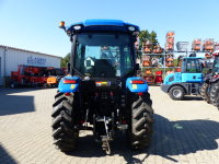YTO NMF 704C Allradtraktor