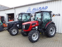 Allrad-Traktor MK-3050 mit Kabine und Frontlader