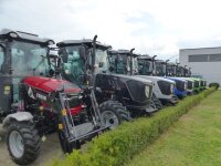 Allrad-Traktor MK-1050 mit Kabine und Frontlader