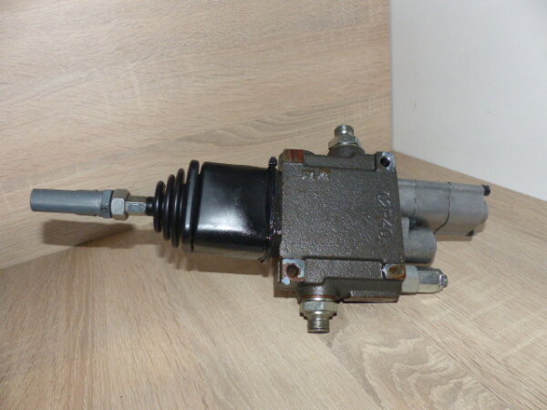 Steuerblock Frontlader Ventil Z50 2xDW