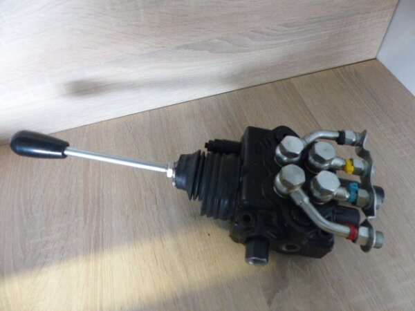 Steuerblock Frontlader LS J25