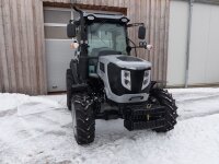 Allrad-Traktor MK-3050K mit Kabine