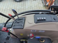 Allrad-Traktor MK-1025 mit Kabine und Frontlader