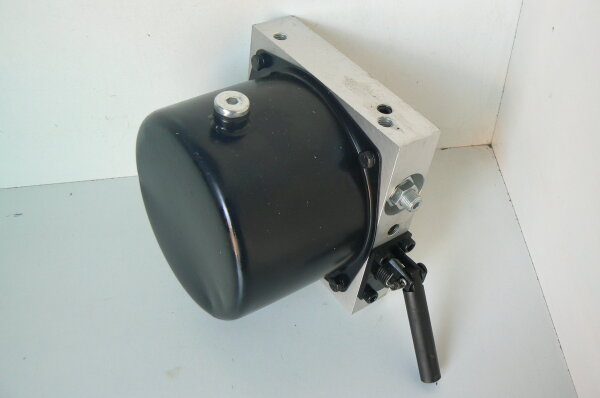 Hydraulikpumpe Tank f. Ballenpresse MRB